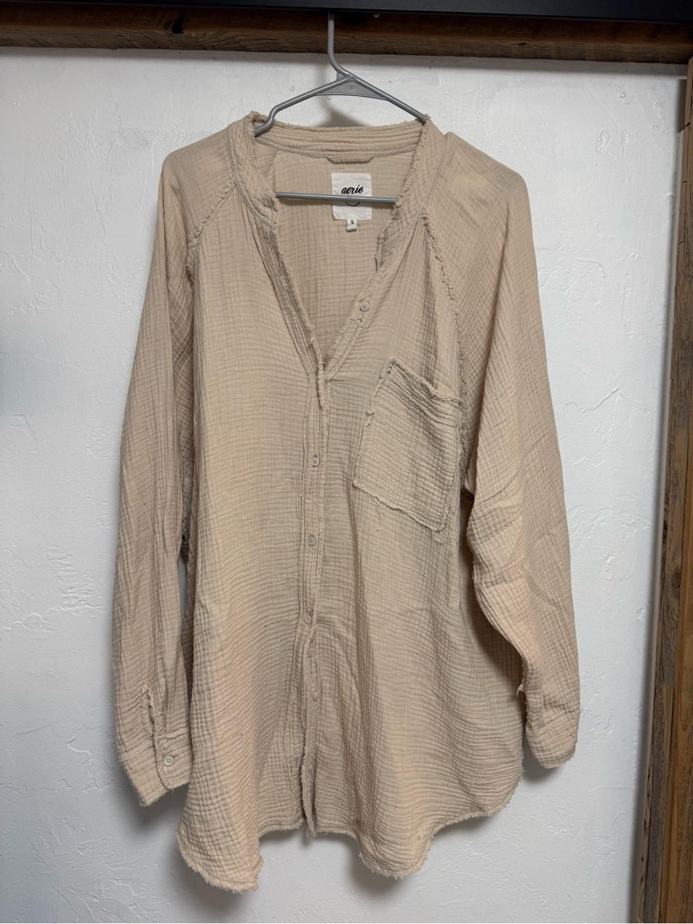 Aerie Women’s Cream Gauze Button-Up lightweight Shirt Jacket